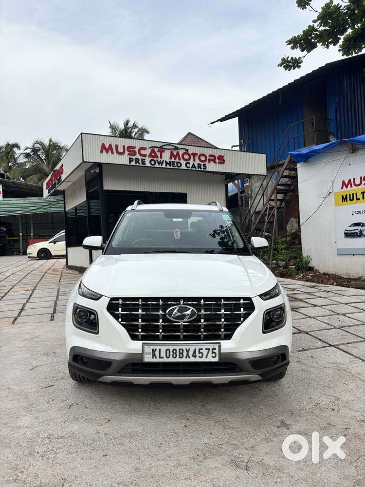 Hyundai Venue Sx (o) Mt 1.5 Diesel, 2021, Petrol