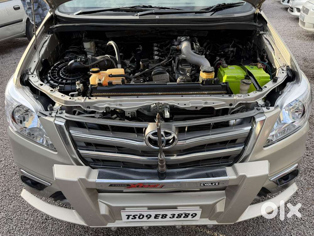 Toyota Innova 2.5 Vx 7 Seater Bs Iv, 2014, Diesel