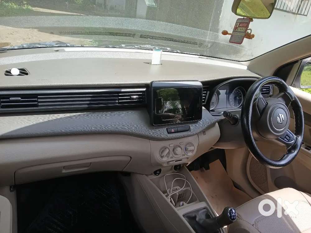 Maruti Suzuki Ertiga Vxi 2024