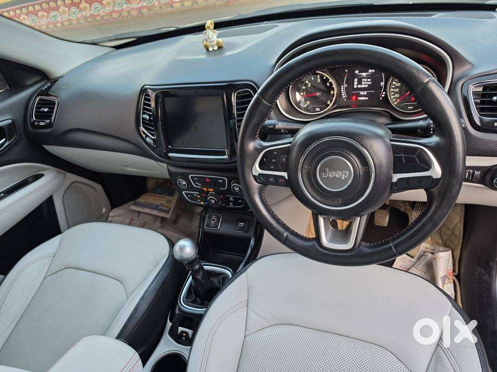 Maruti Suzuki Grand Vitara 1.5 Alpha Plus Intelligent Hybrid Ecvt, 2..