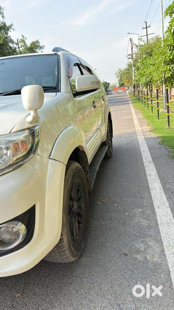Toyota Fortuner 3.0 D-4d 2015 Model