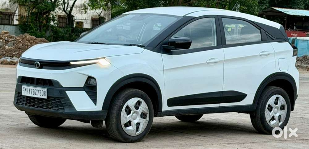 Tata Nexon Smart Plus S 1.2 Revotron Petrol 5 Mt, 2025, Petrol