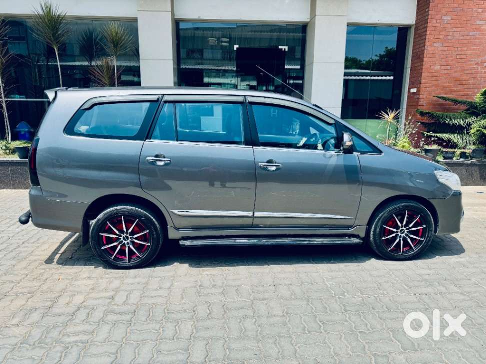 Toyota Innova 2.5 V 7 Str, 2014, Diesel