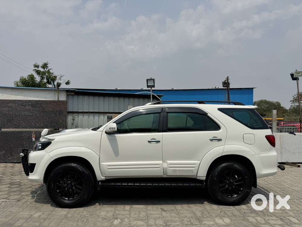 Toyota Fortuner 3.0 4x2 Automatic, 2012, Diesel