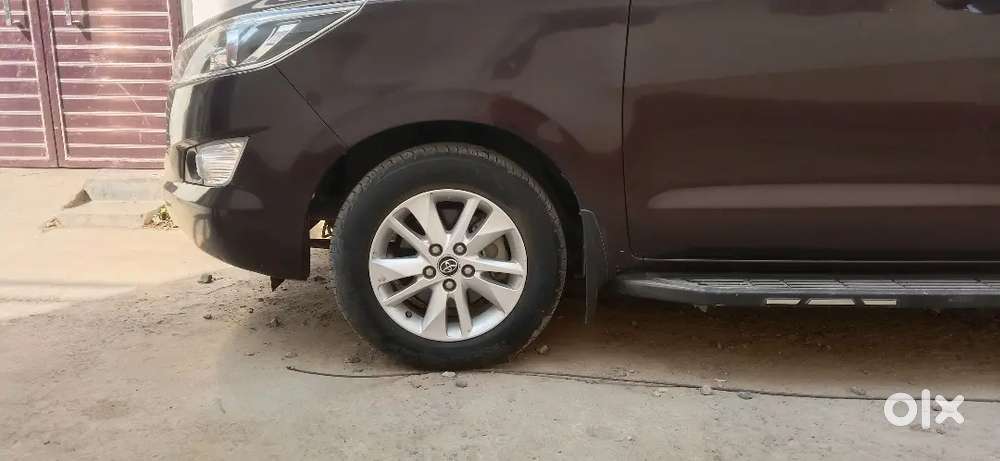 Toyota Innova Crysta 2019