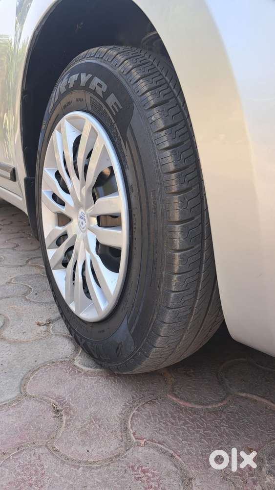 Maruti Suzuki Dzire 1.2 Vxi Amt, 2019, Cng & Hybrids