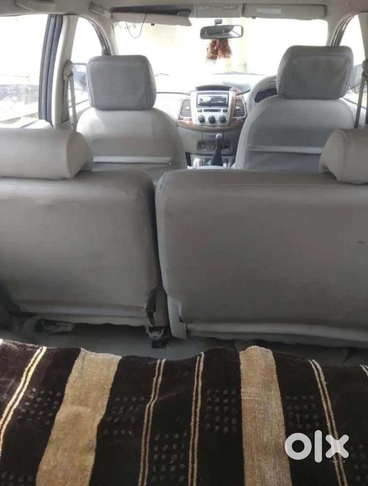 Toyota Innova 2012 Diesel 7 Str