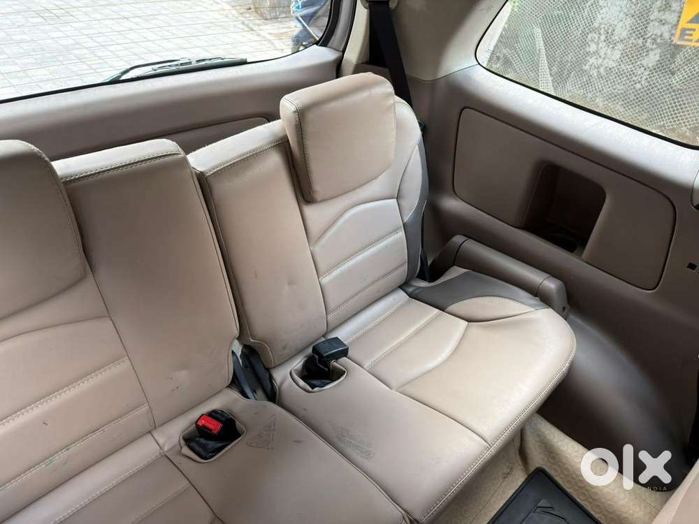 Toyota Innova 2015 Diesel 180000 Km Driven