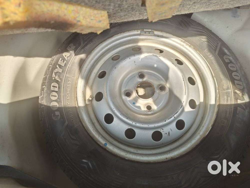 Maruti Suzuki Swift, 2013, Petrol