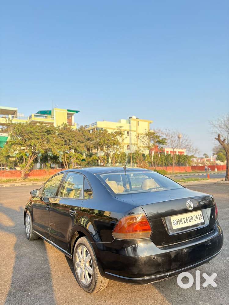 Volkswagen Vento Celeste 1.6 Highline, 2012, Petrol