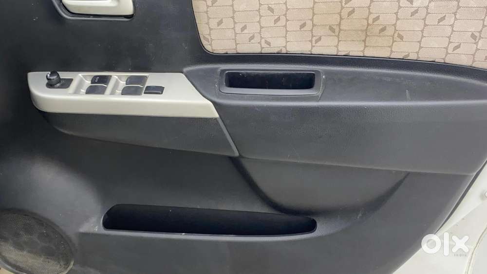 Maruti Suzuki Wagon R Amt Vxi Option, 2016, Petrol