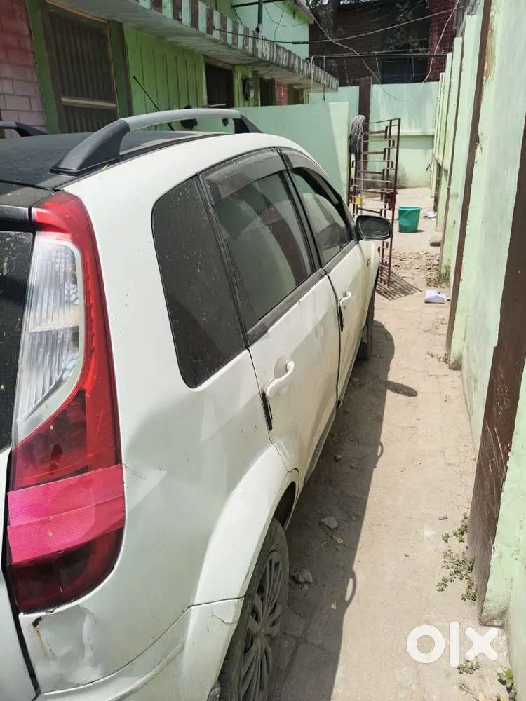 Ford Figo 1.2 Petrol Lxi 2013