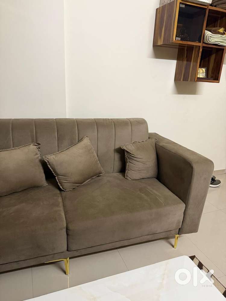 3- seater premium sofa