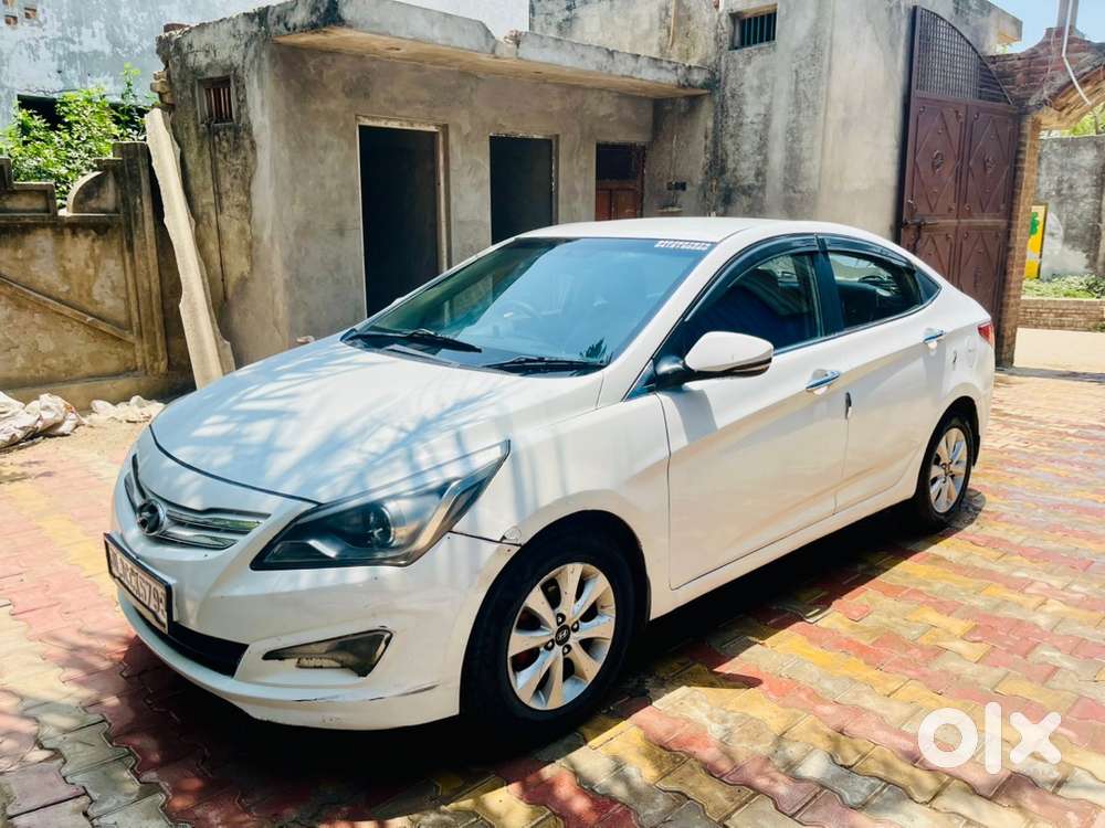 Hyundai Verna Petrol 2015