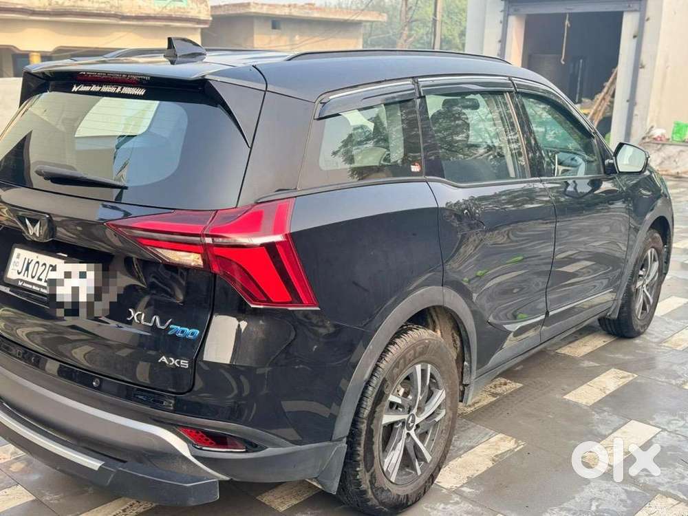 Mahindra Xuv700 2024 Petrol 10000 Km Driven