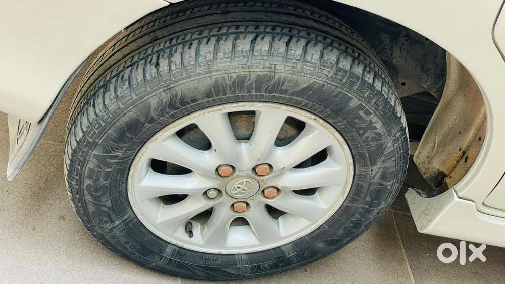 Toyota Innova 2014 Diesel Well Maintained