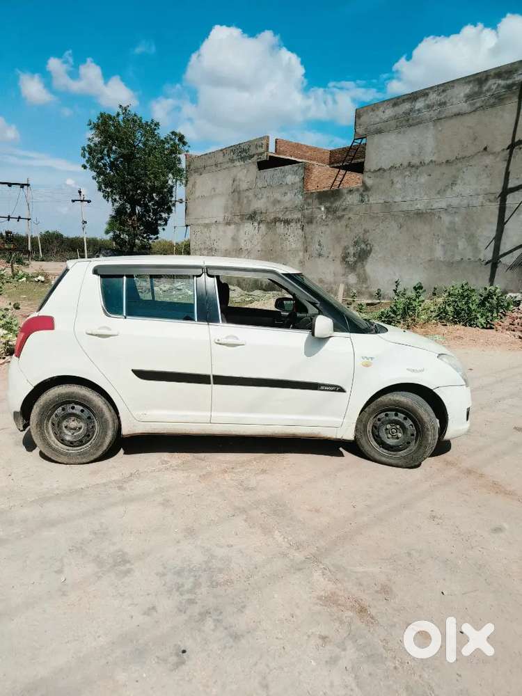 Swift Lxi Maruti 2009