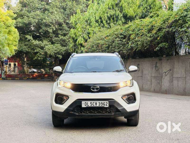 Tata Nexon 1.5 Revotorq Xma Amt (s), 2023, Petrol