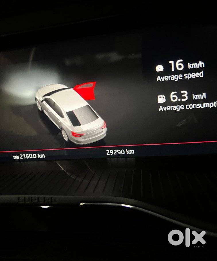 Skoda Superb 2.0 L&k Tsi At, 2023, Petrol