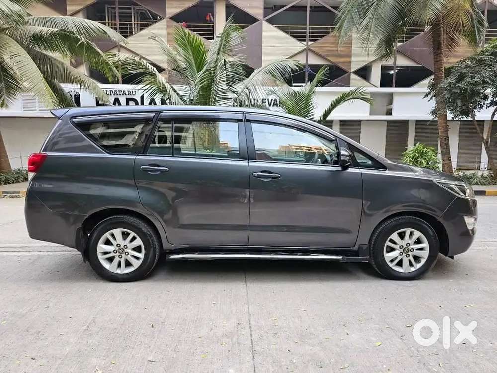 Toyota Innova Crysta