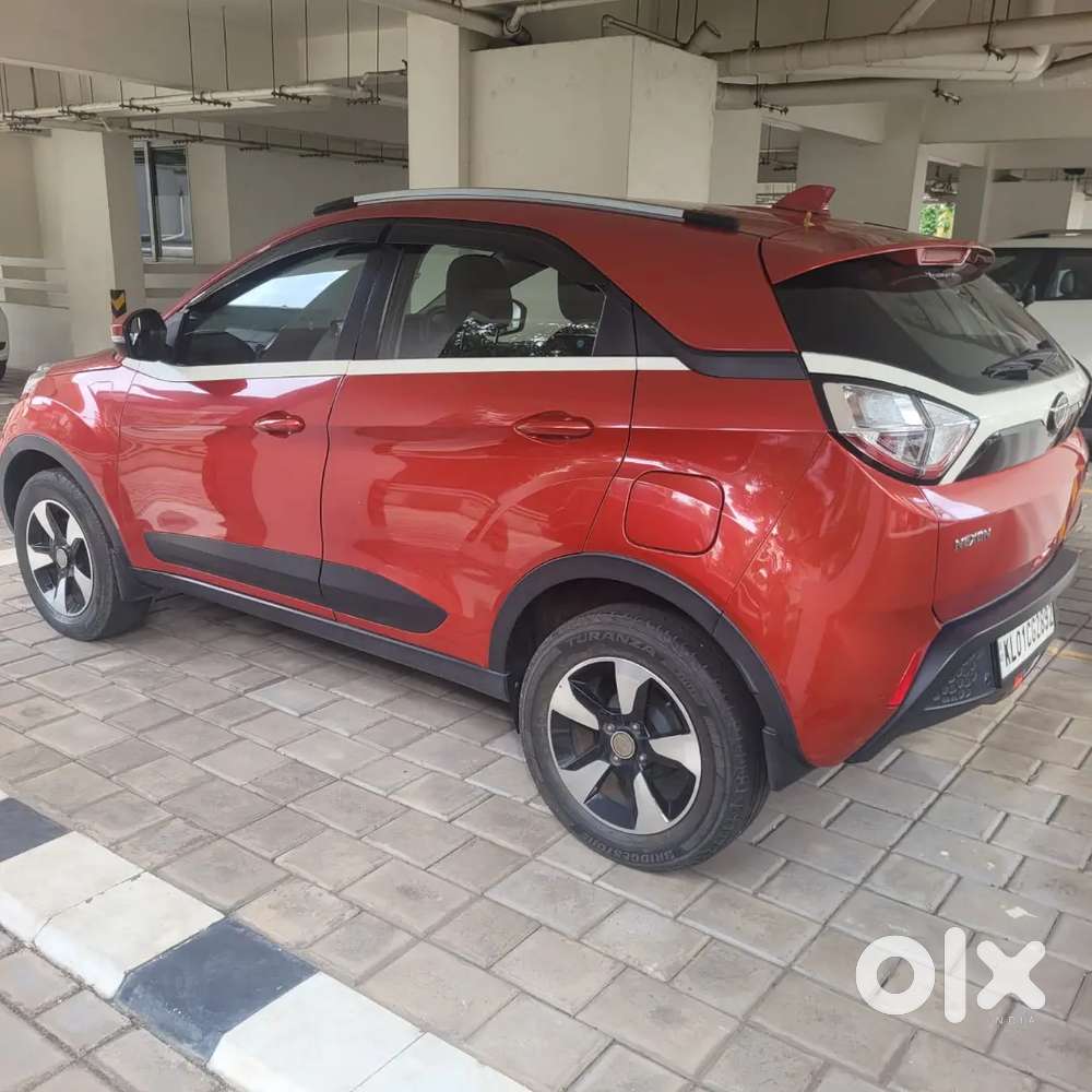 Tata Nexon Xza+ Turbo 110 Ps, 2018 Petrol 34129 Km Driven.