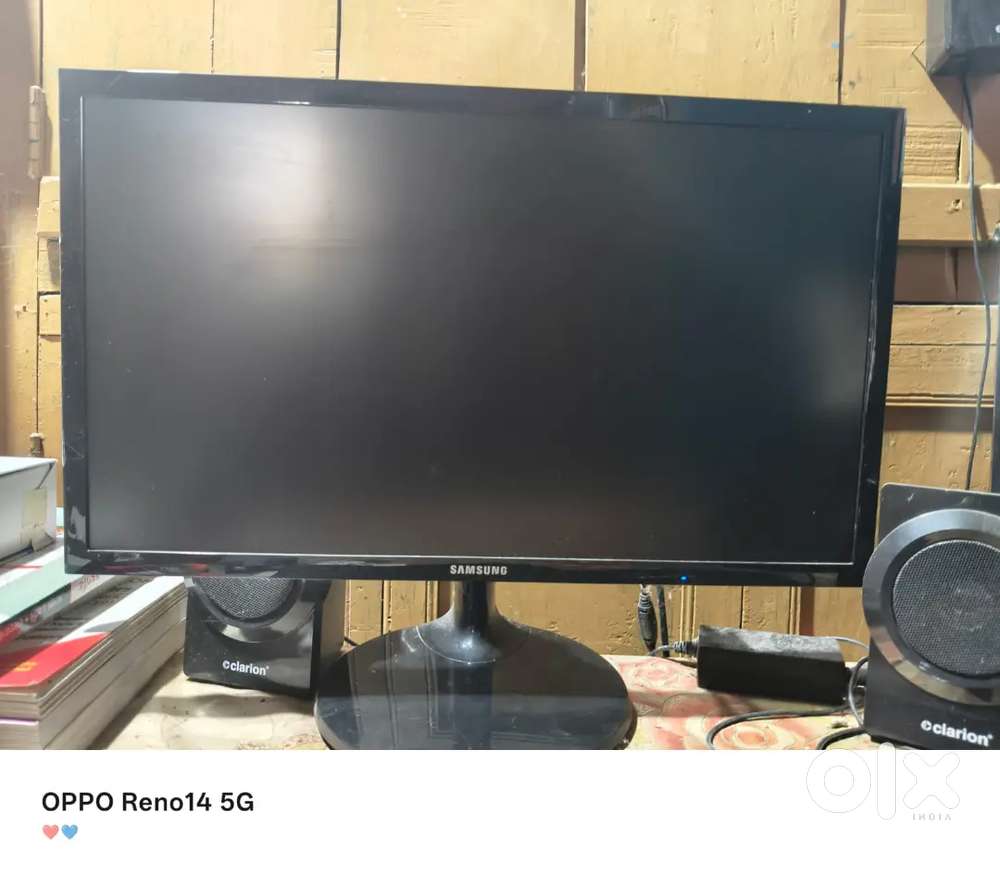 1. Samsung monitor 24 inch
2. Zebronics H61 motherboard 
3. 8 gb ram D