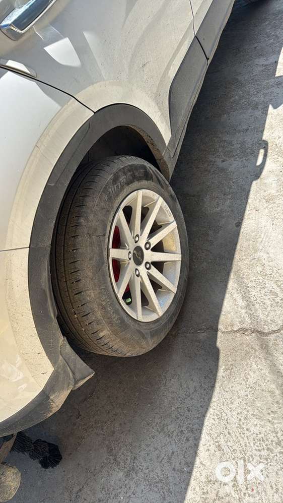 Hyundai Venue Petrol 2024