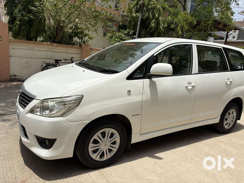 Toyota Innova 2.5 G (diesel) 8 Seater, 2013, Diesel