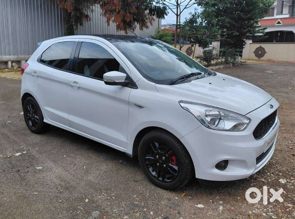 Ford Figo, 2015, Petrol