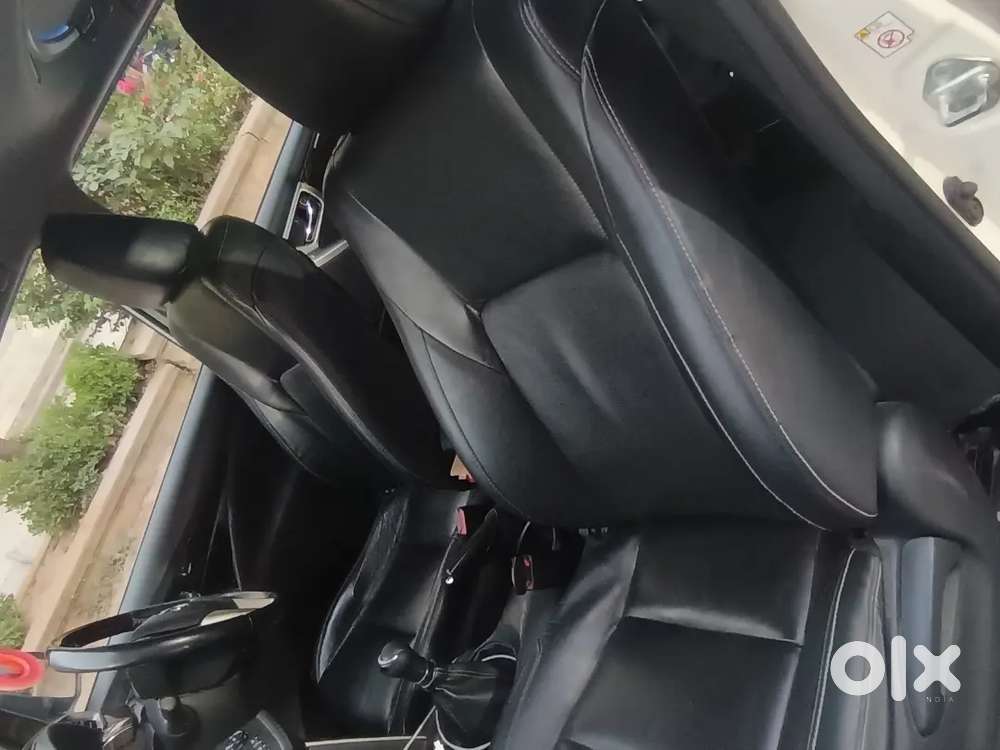 Toyota Innova Crysta 2017 Diesel  Manual