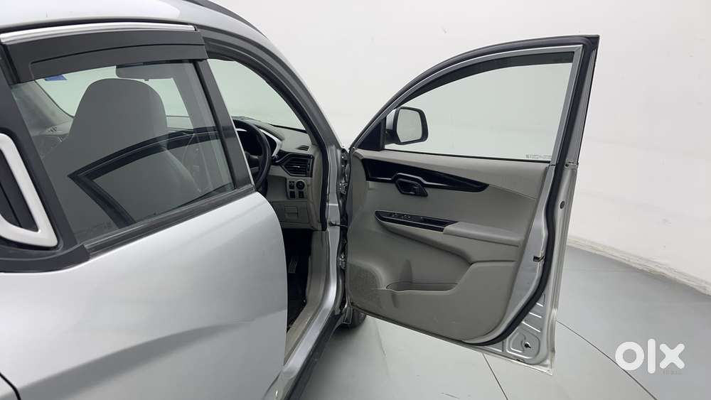 Mahindra Kuv100 Nxt 1.2 K8 Petrol 6 Str, 2016, Petrol