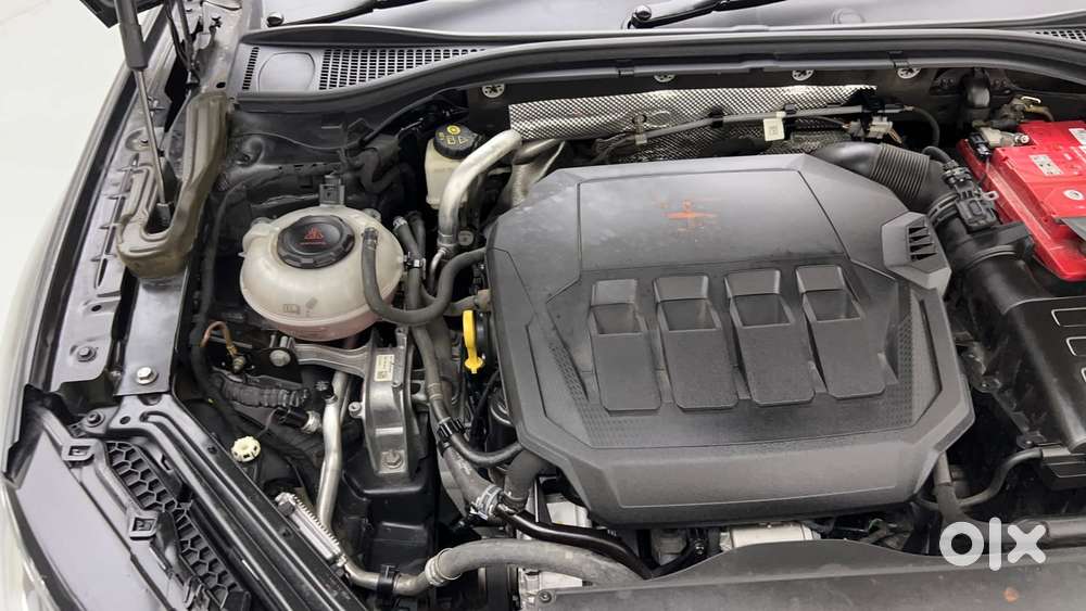 Skoda Superb L&k 1.8 Tsi At, 2022, Petrol