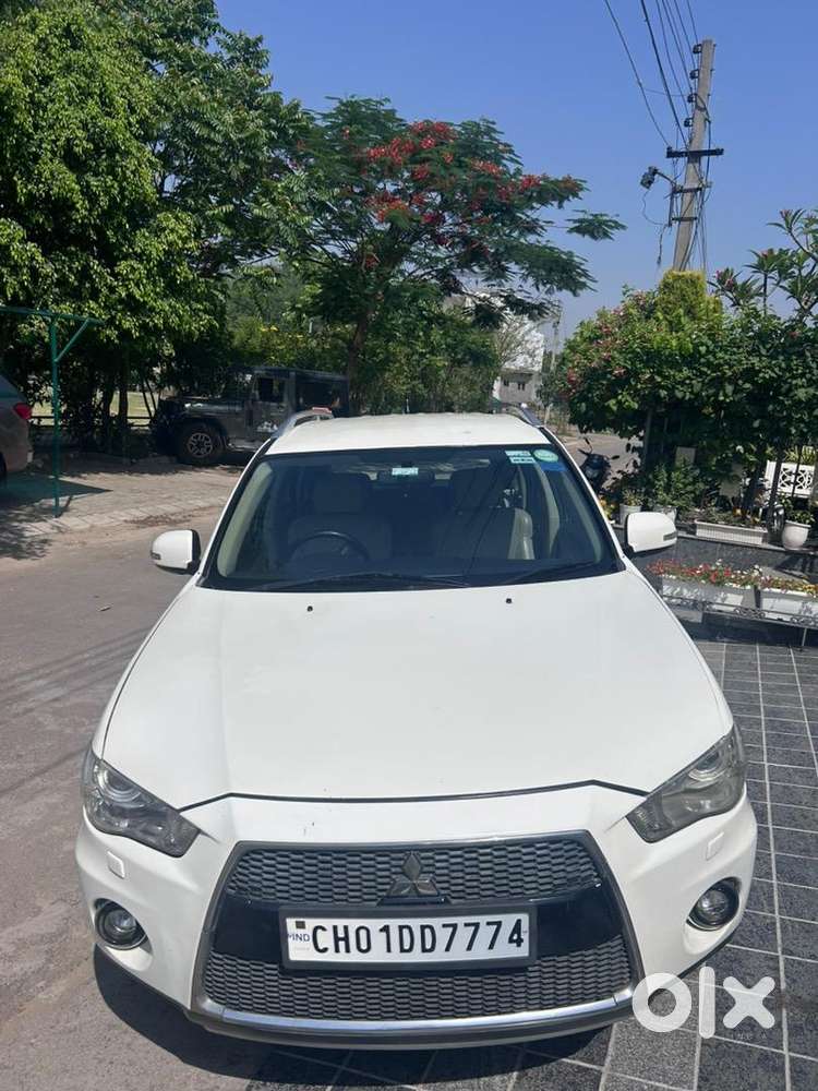 Mitsubishi Outlander 2011 Petrol Well Maintained