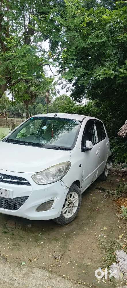 Hyundai I10 Sportz Petrol 2011