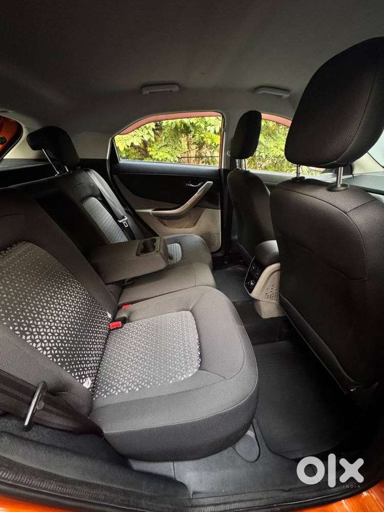 Tata Nexon 1.2 Revotron Xza Plus, 2018, Petrol