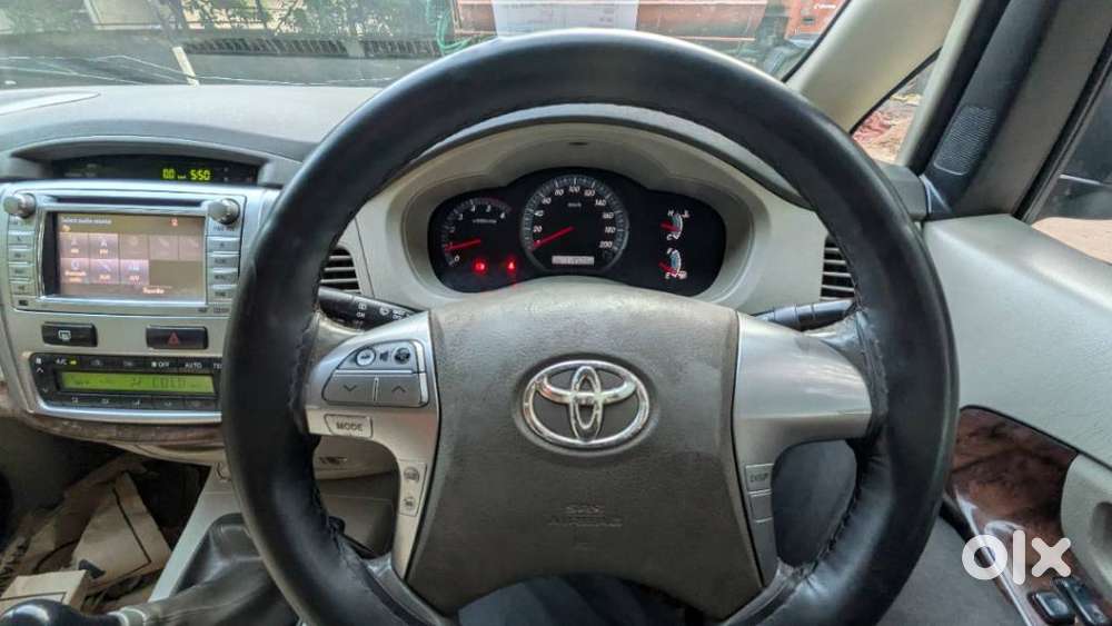 Toyota Innova 2.5 Vx 8 Str, 2015, Diesel