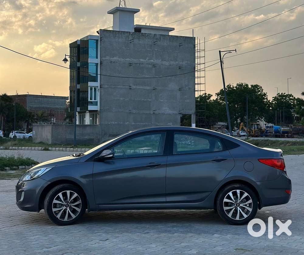 Hyundai Verna Fluidic 1.6 Vtvt Sx, 2014, Petrol