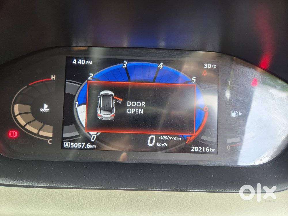 Nissan Magnite 1.0 Xv, 2022, Petrol