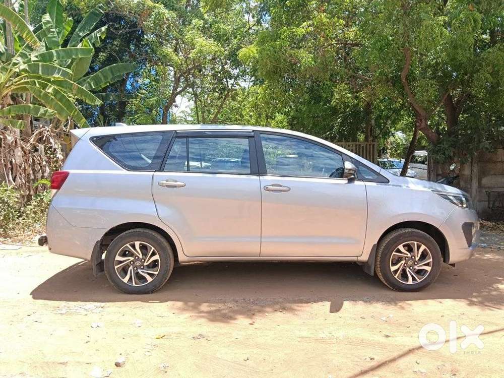 Toyota Innova Crysta 2.4 G Mt, 2022, Diesel