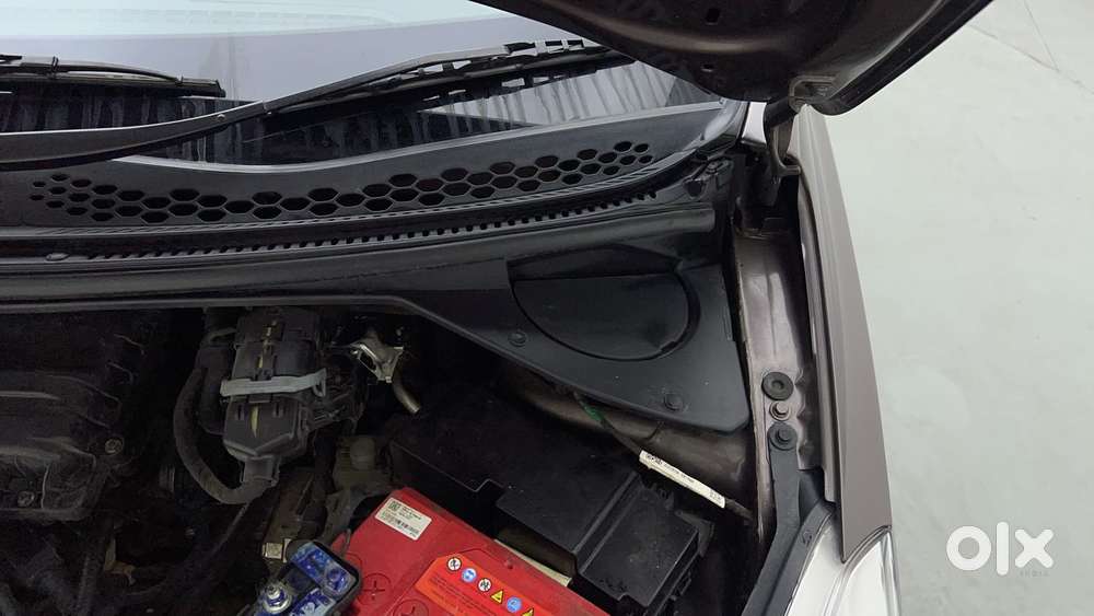 Tata Tiago Xza, 2019, Petrol