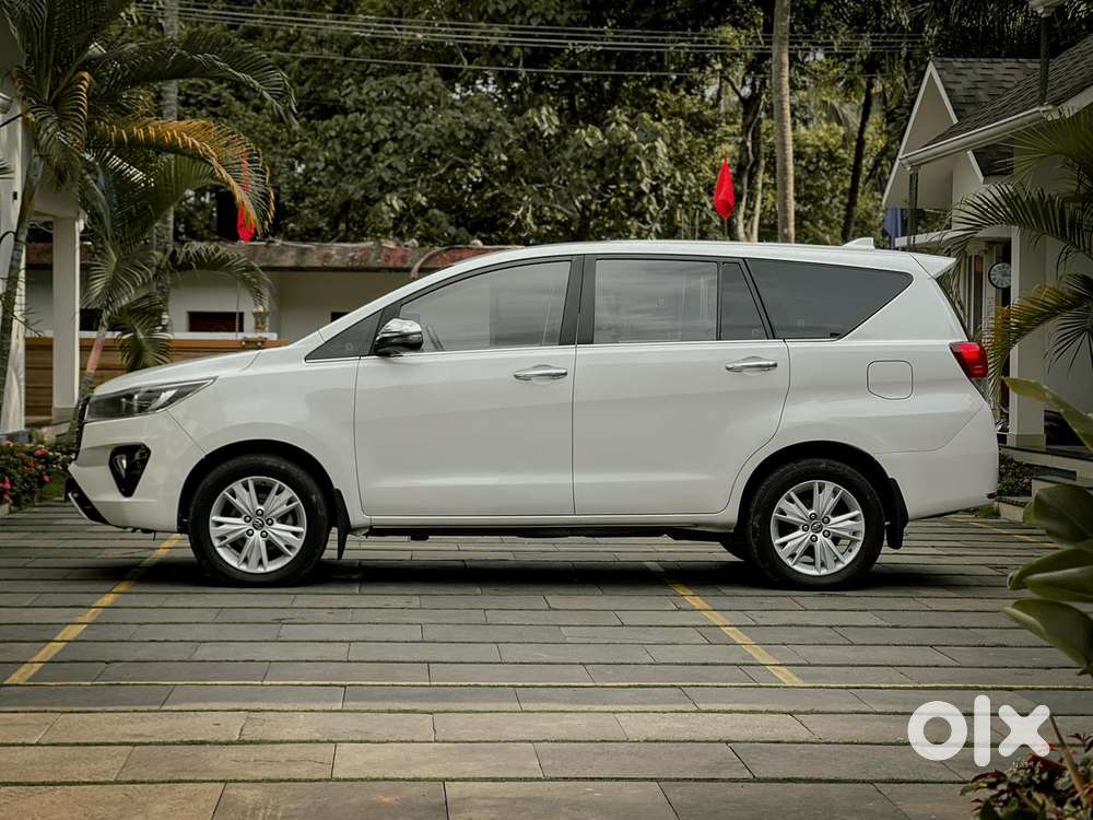 Toyota Innova Crysta 2.8 Z, 2017, Diesel