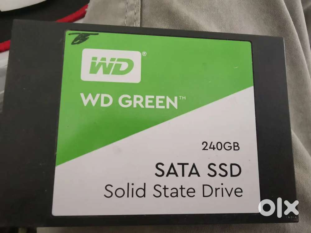 SSD aata wd green 240gb with window installed excellent condition