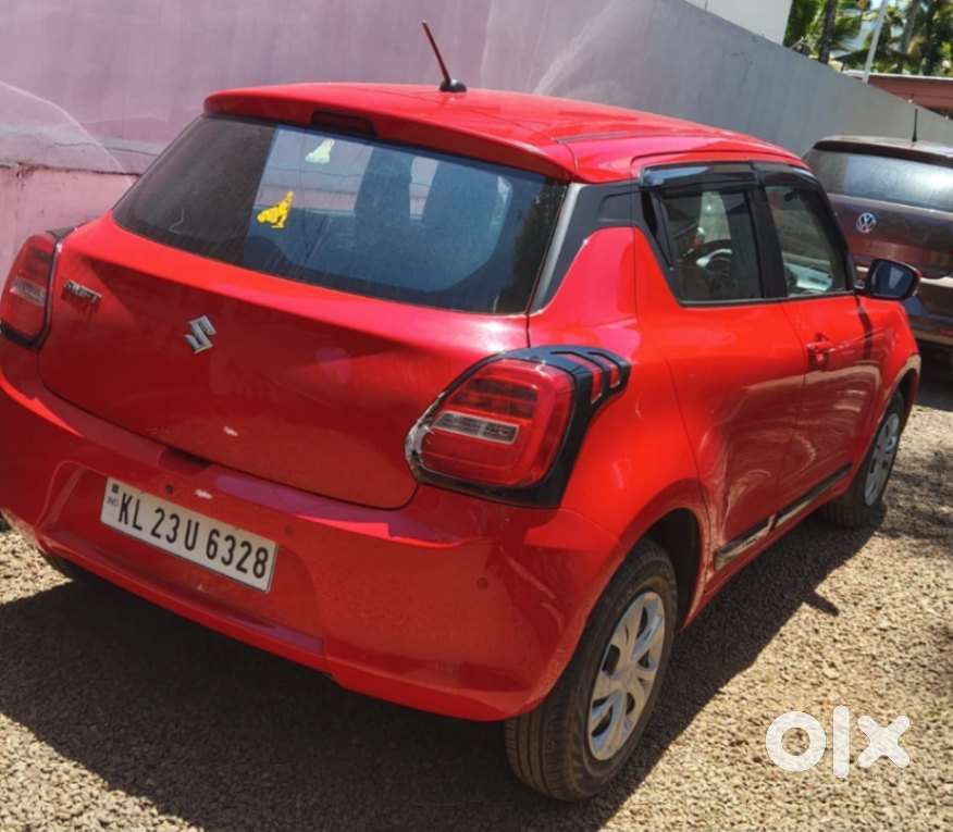 Maruti Suzuki Swift Vxi + Manual, 2022, Petrol