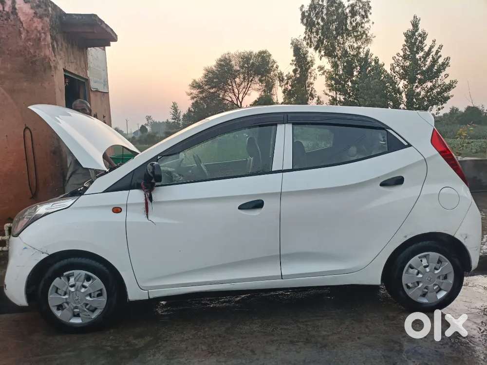 Hyundai Eon 2012 Petrol Well Maintained