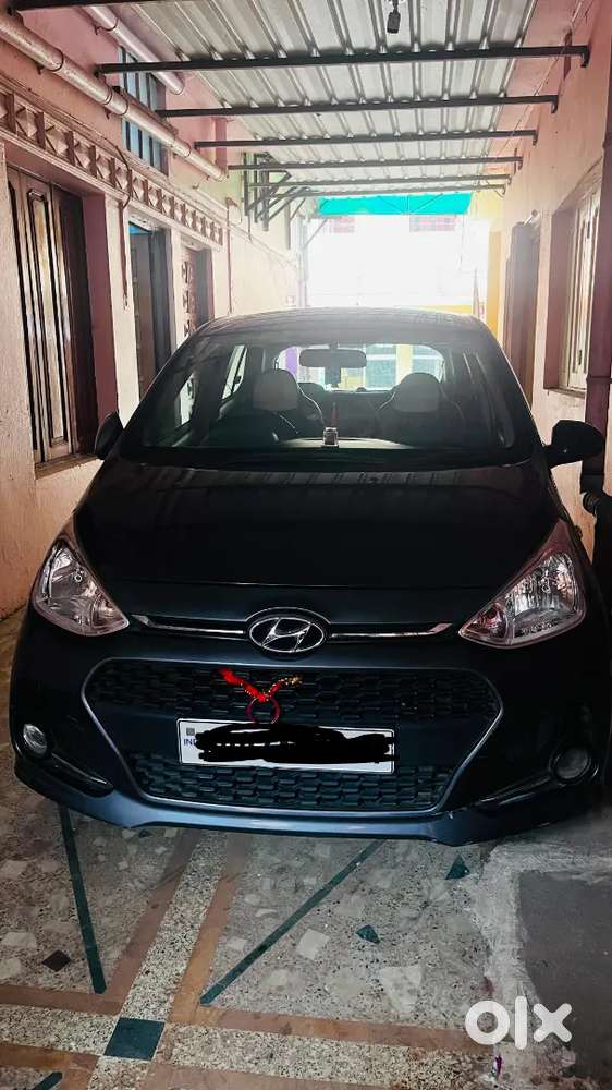 Hyundai Grand I10 2017 Petrol Well Maintained
