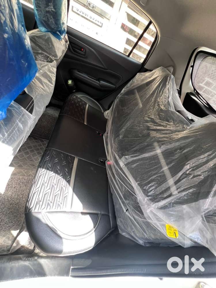 Maruti Suzuki New-gen Swift 2025 Petrol 16000 Km Driven