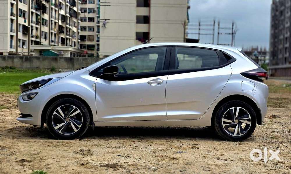 Tata Altroz Xz, 2020, Petrol
