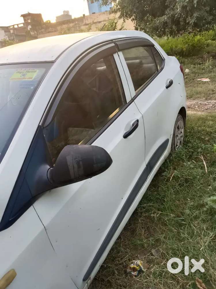 Hyundai Xcent Petrol Manual 2016