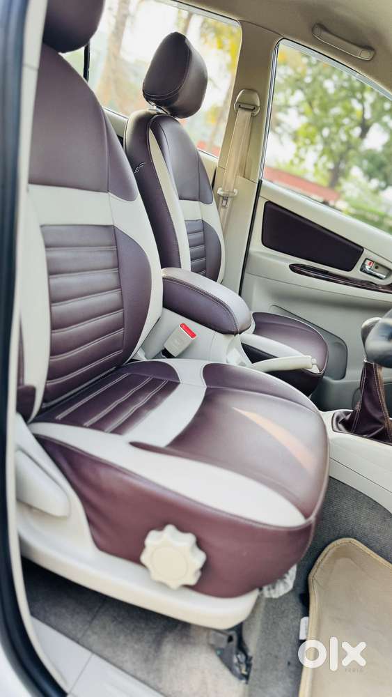 Toyota Innova 2.5 V 8 Str, 2014, Diesel