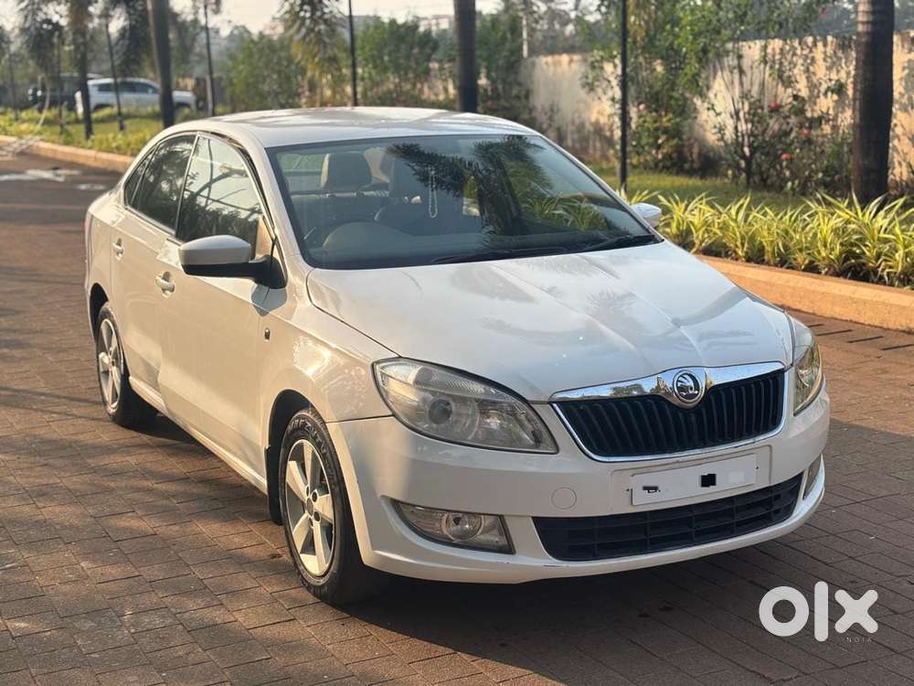 Skoda Rapid 1.6 Elegance Plus Mpi At, 2015, Petrol
